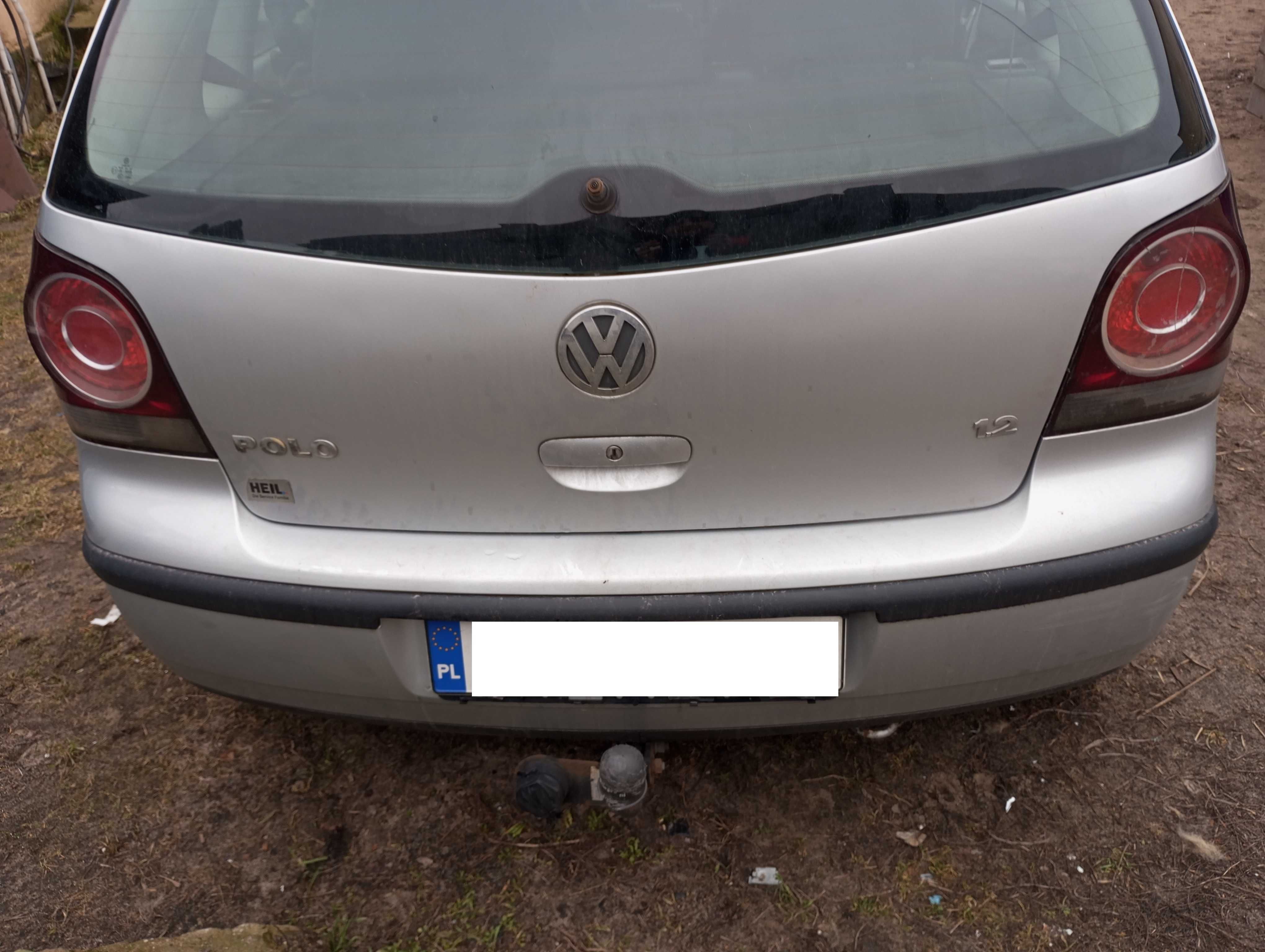 zderzak polo srebrny klapa lampa  tył  2005