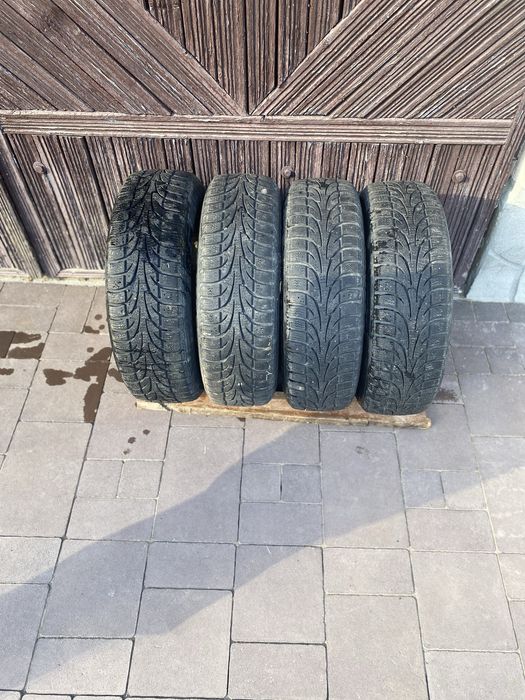 Продам комплект зимової резини на дисках. 175/70/R13 82T