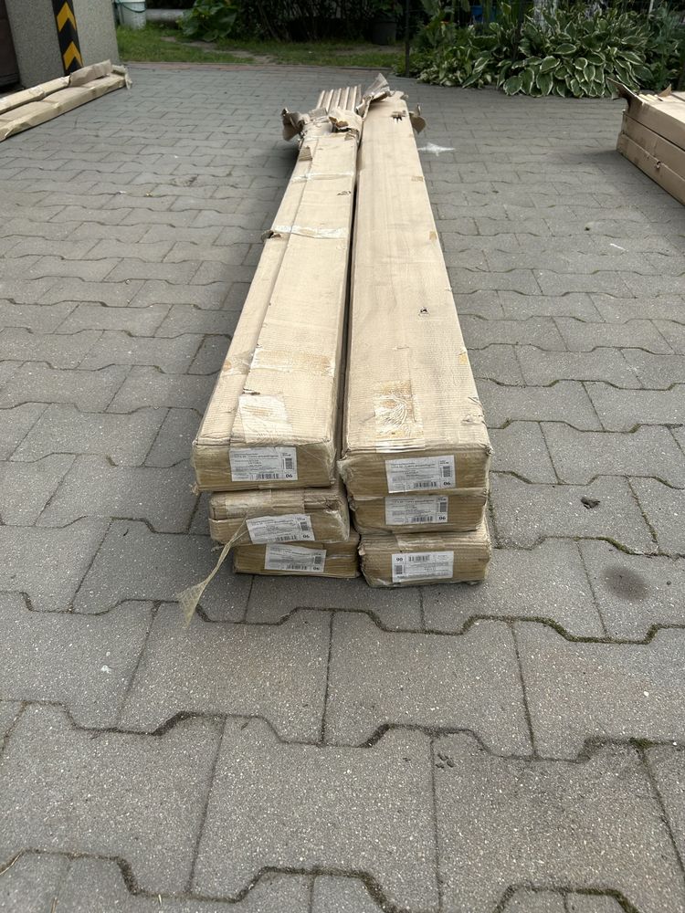 Drewniane listwy przypodłogowe