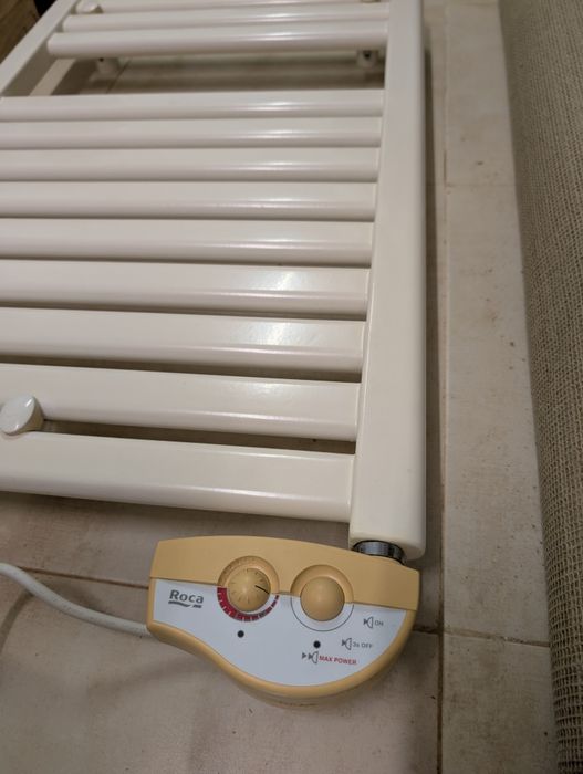 2 toalheiros ROCA eléctricos para WC
