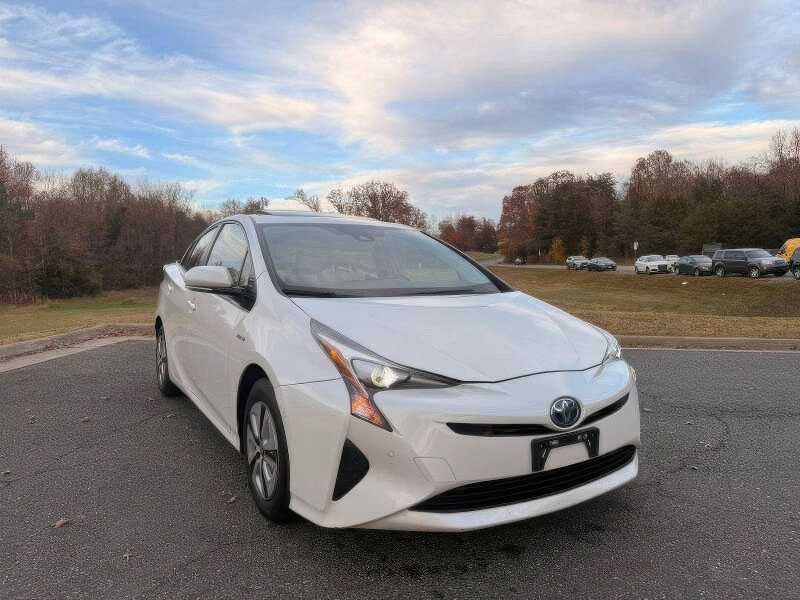 2017 Toyota Prius Four Touring