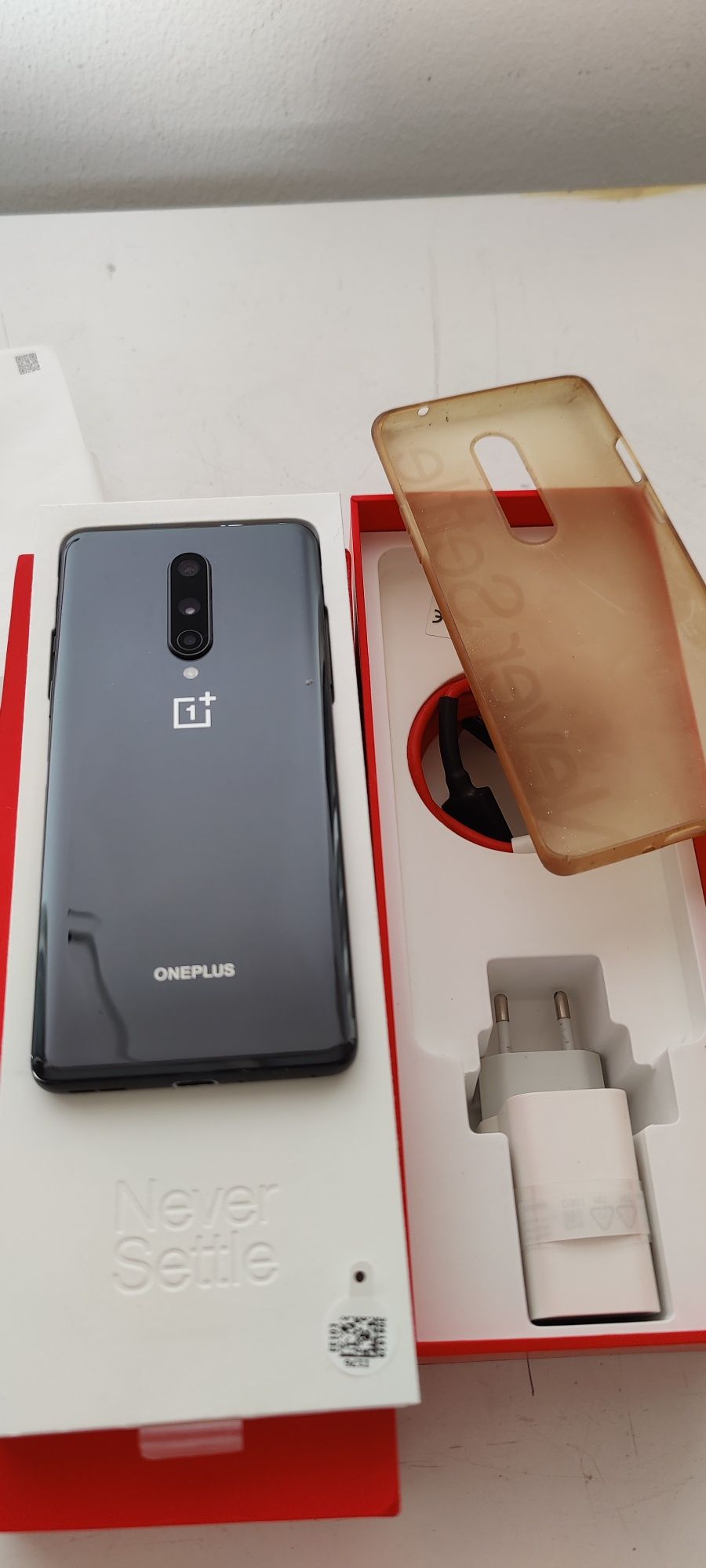 OnePlus 8 5g(8/128GB) em excelente estado