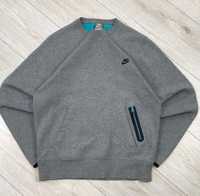 Nike tech fleece sweatshirt