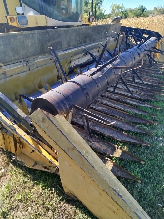 Продам комбайн NEW HOLLAND