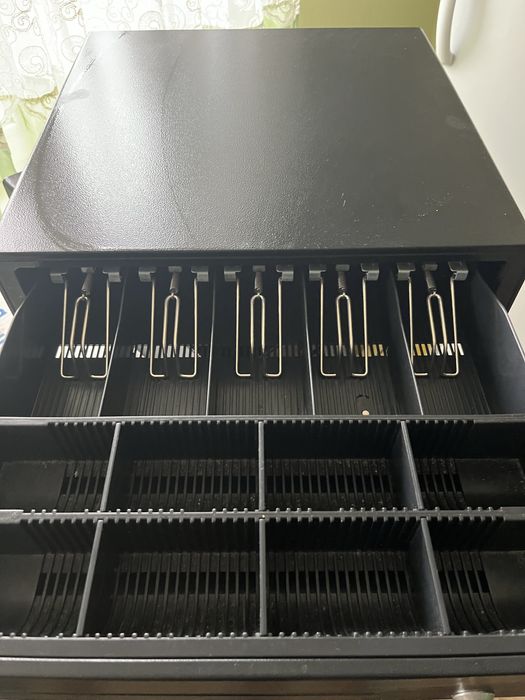 Скриня для грошей / Касова скриня / касса