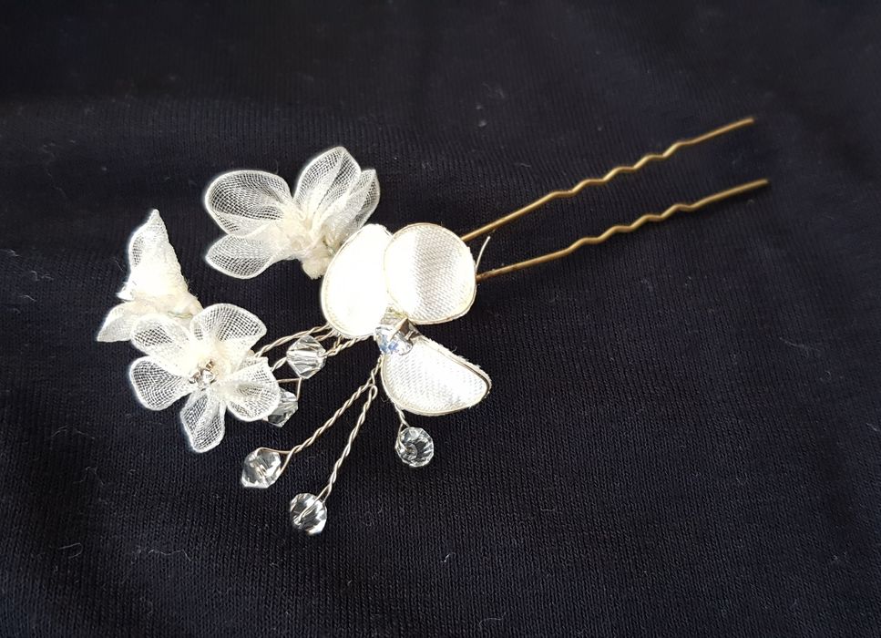 Ślubna spinka wsuwka do włosów butonierka kwiaty boho chic vintage