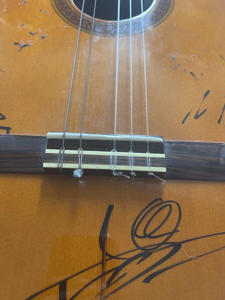 2 guitarras como novas