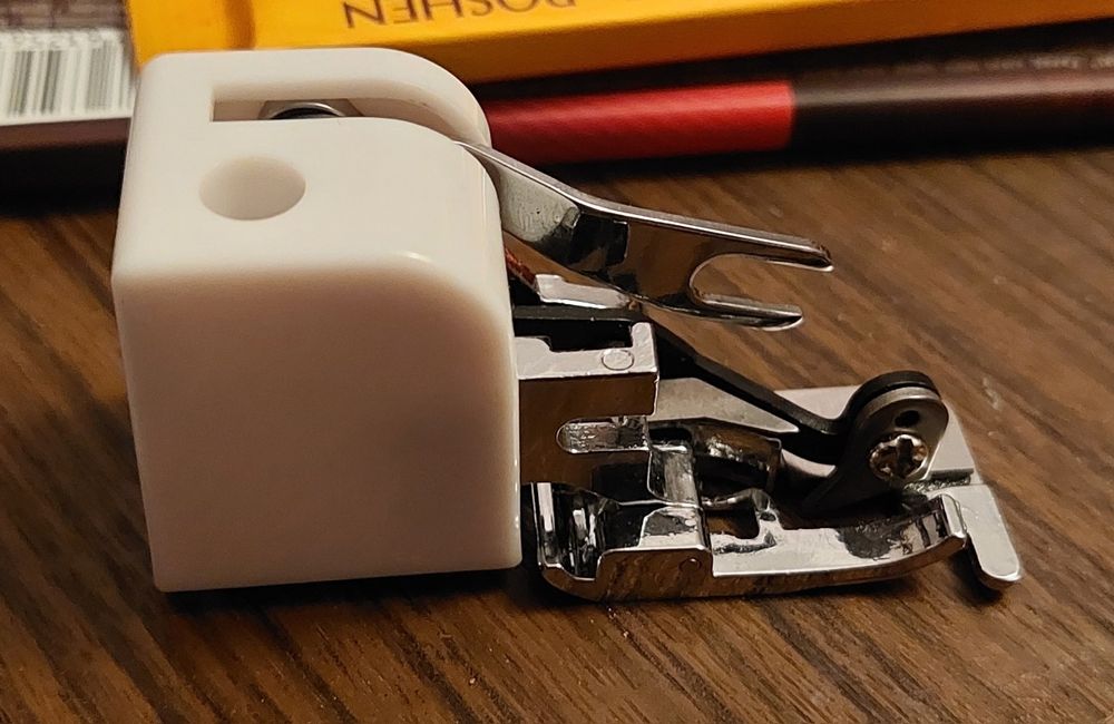 Швейная лапка-оверлок СУ-10