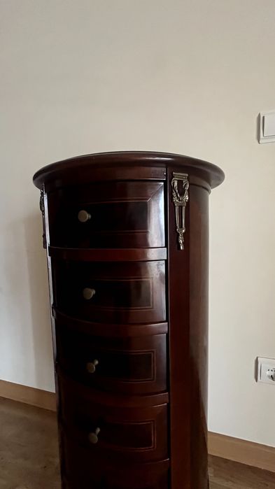 Móvel decorativo Coluna Gavetas