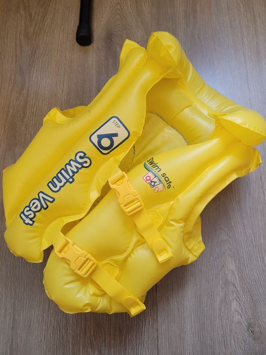 Дитячий надувний жилет з окулярами Swim vest