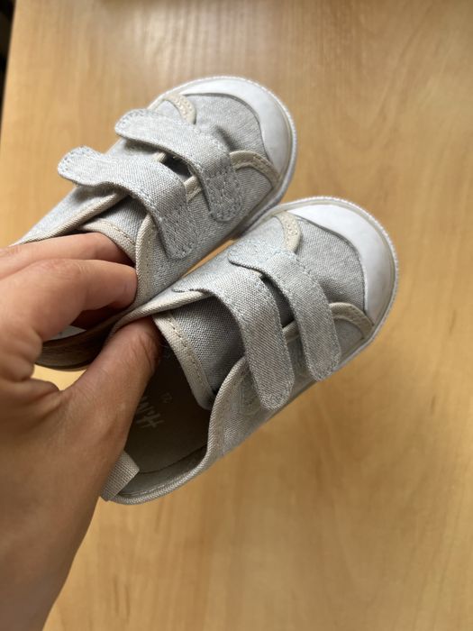 Кеди від hm 22 р