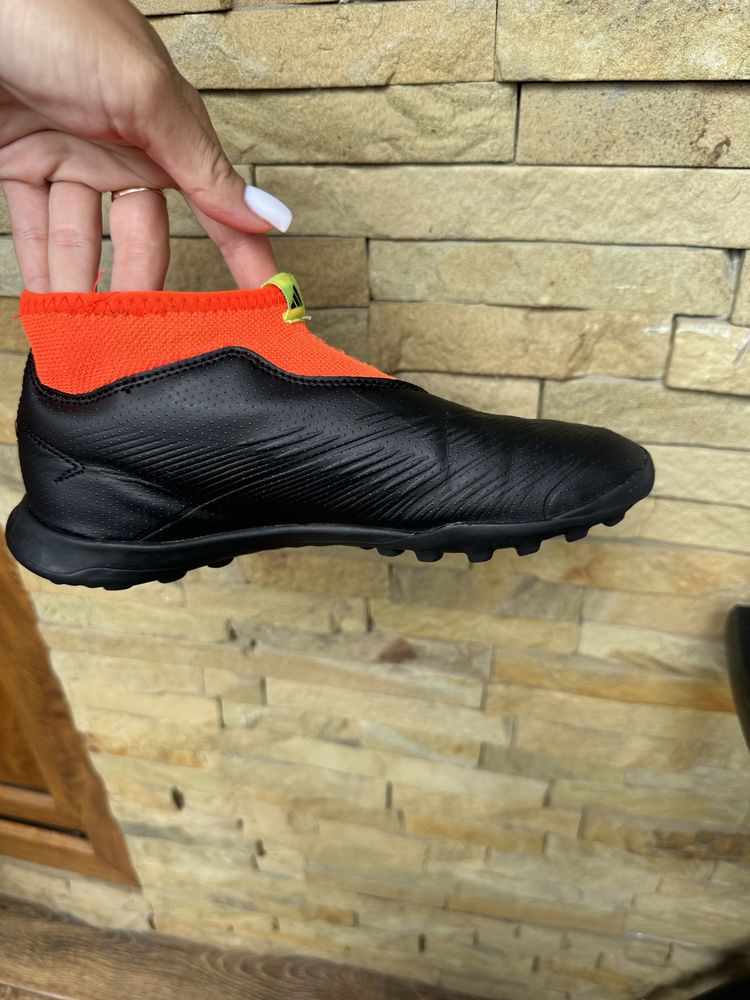 Сороконіжки Adidas