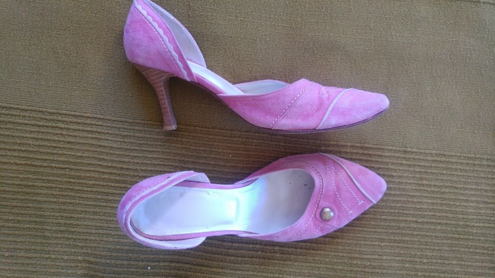 Sapatos de cerimónia cor-de-rosa claro