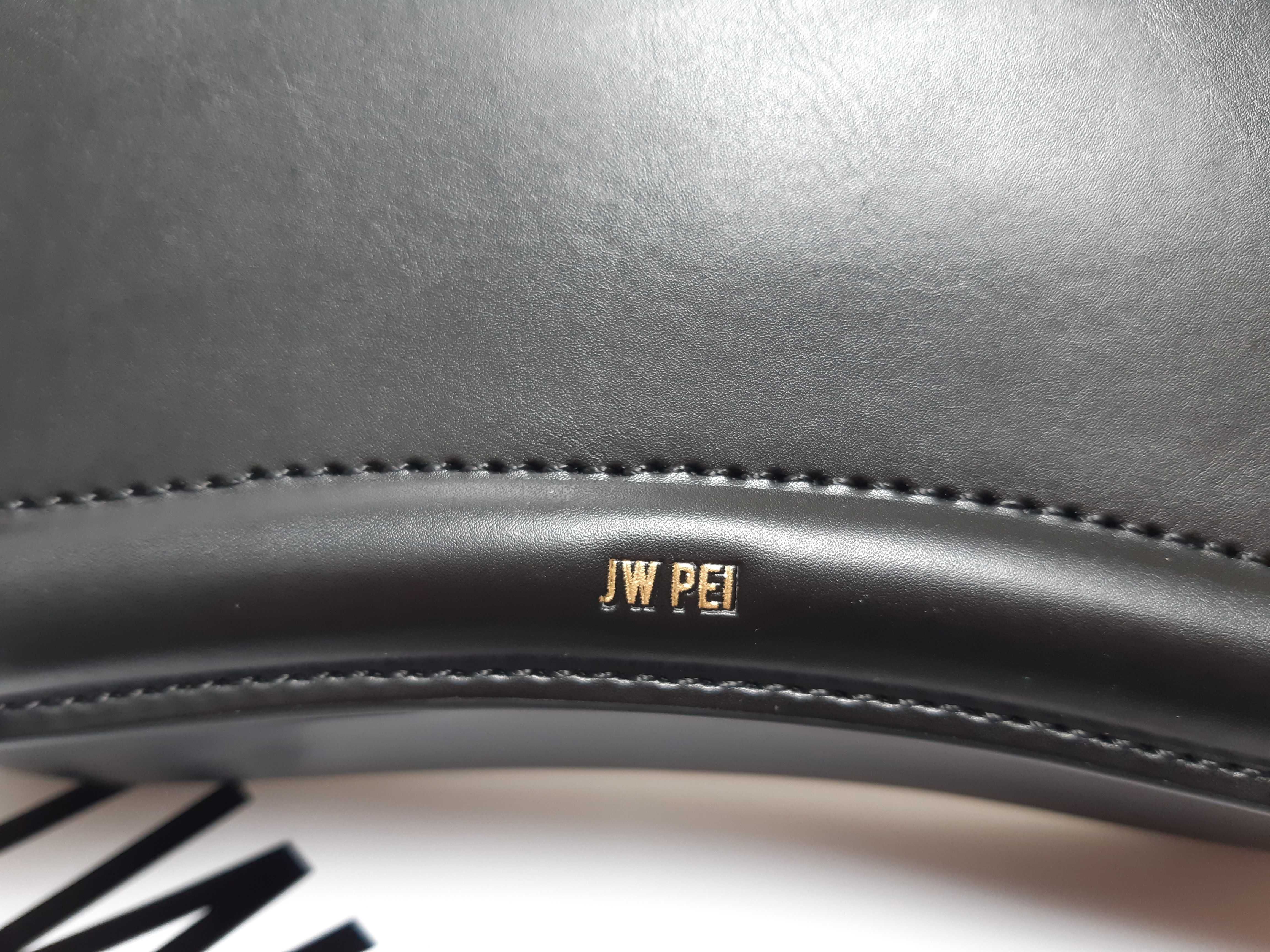 Torebka z napisem JW PEI Czarna