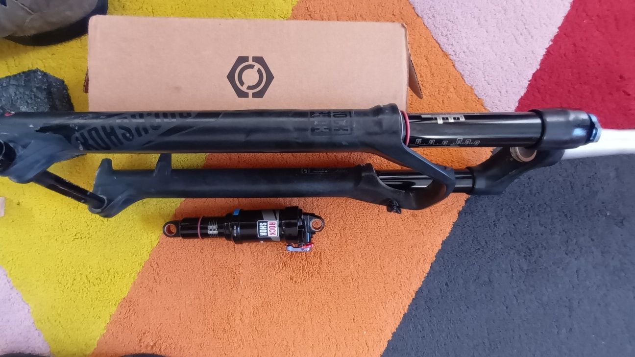 Rockshox Reba RL 120mm 29 15x100 + Rockshox Monarch RT 184x44mm