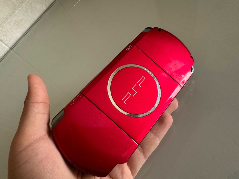 PSP 3004 Red Radiant-Negociável