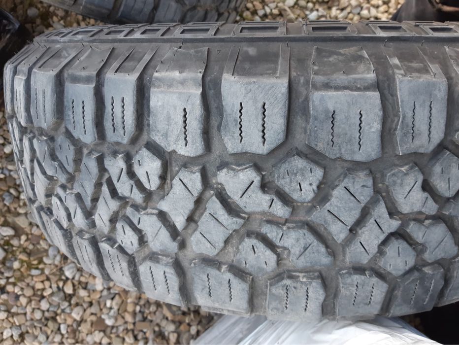 Felgi Jeep Wrangler jk z oponami