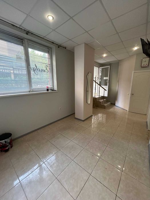 Продам салон красоты 37 м2 с ремонтом Левитана/Радужный