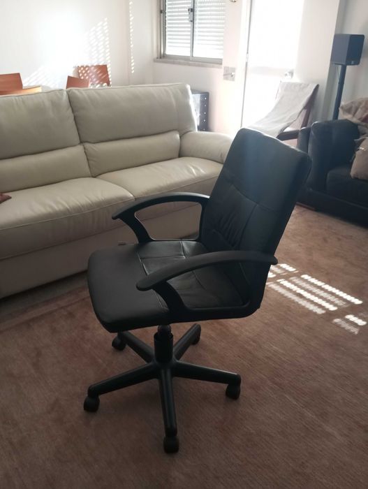 cadeira de secretaria com rodinhas