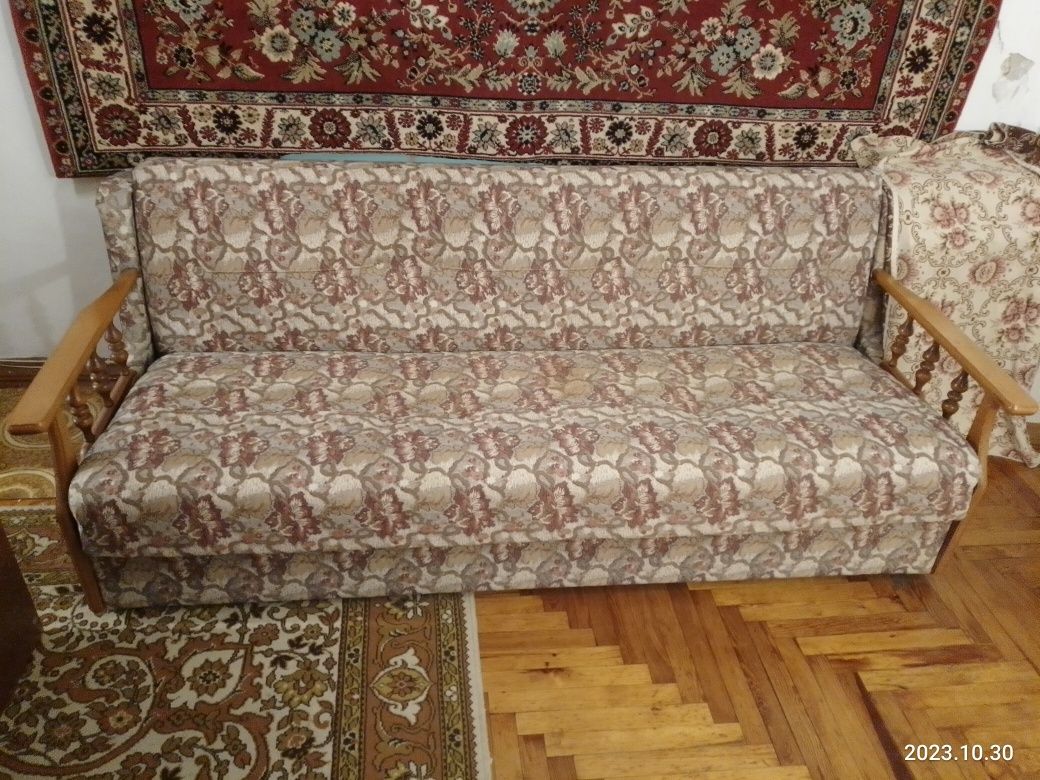 диван кровать мягкий деревянный украинский раскладной 2 на 1.1 м. торг