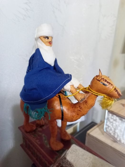 Оригінальна шкіряна фігурка верблюда (Шкіра Єгипет)