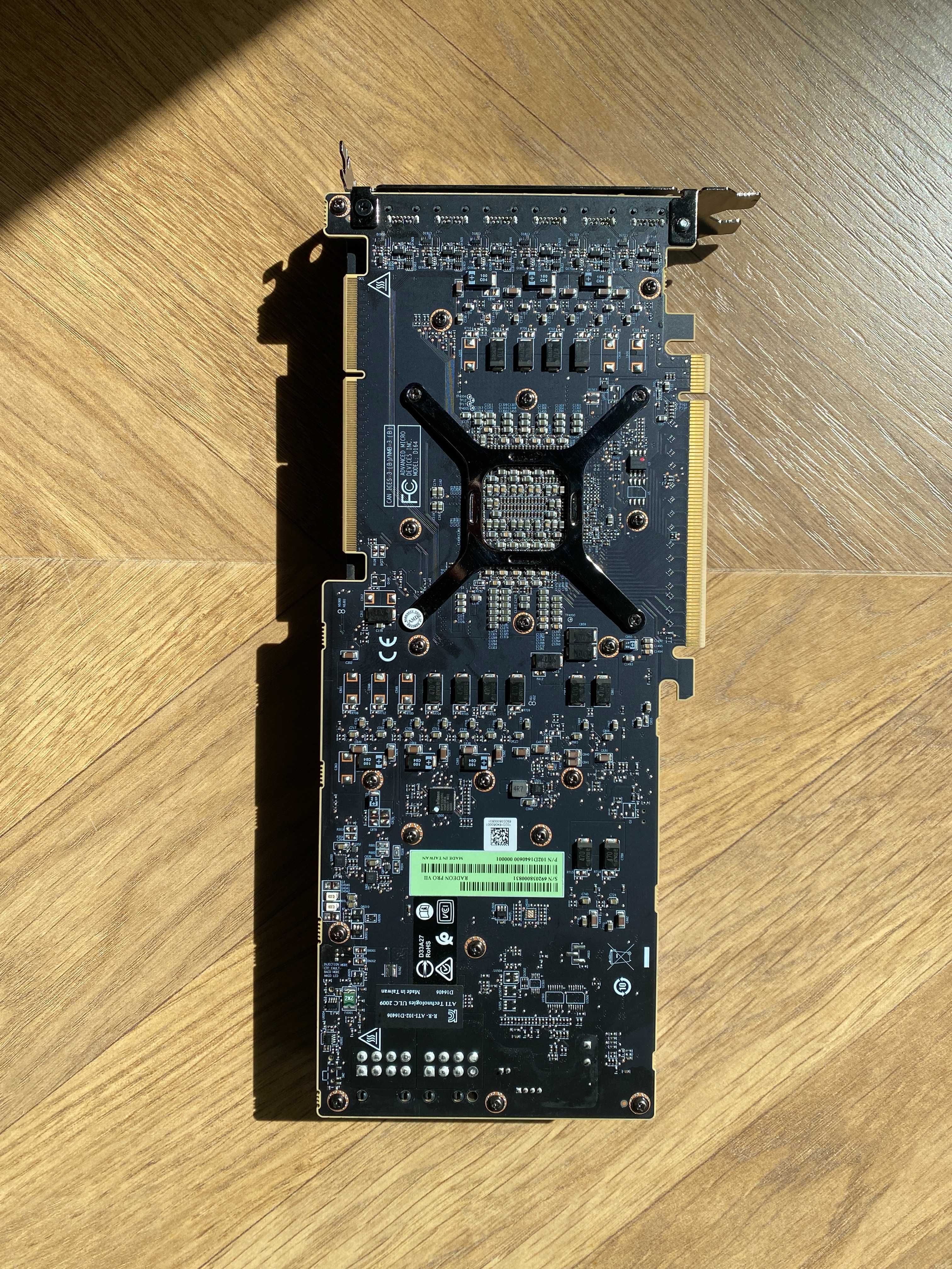 Karta graficzna GPU - AMD Radeon VII Pro 16GB – ostatnie 3 sztuki!