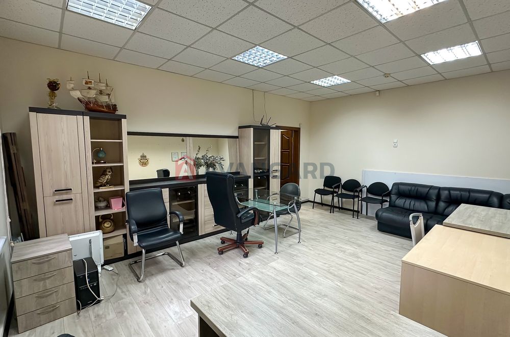 Продаж офісне приміщення 127 кв Центральний район міста