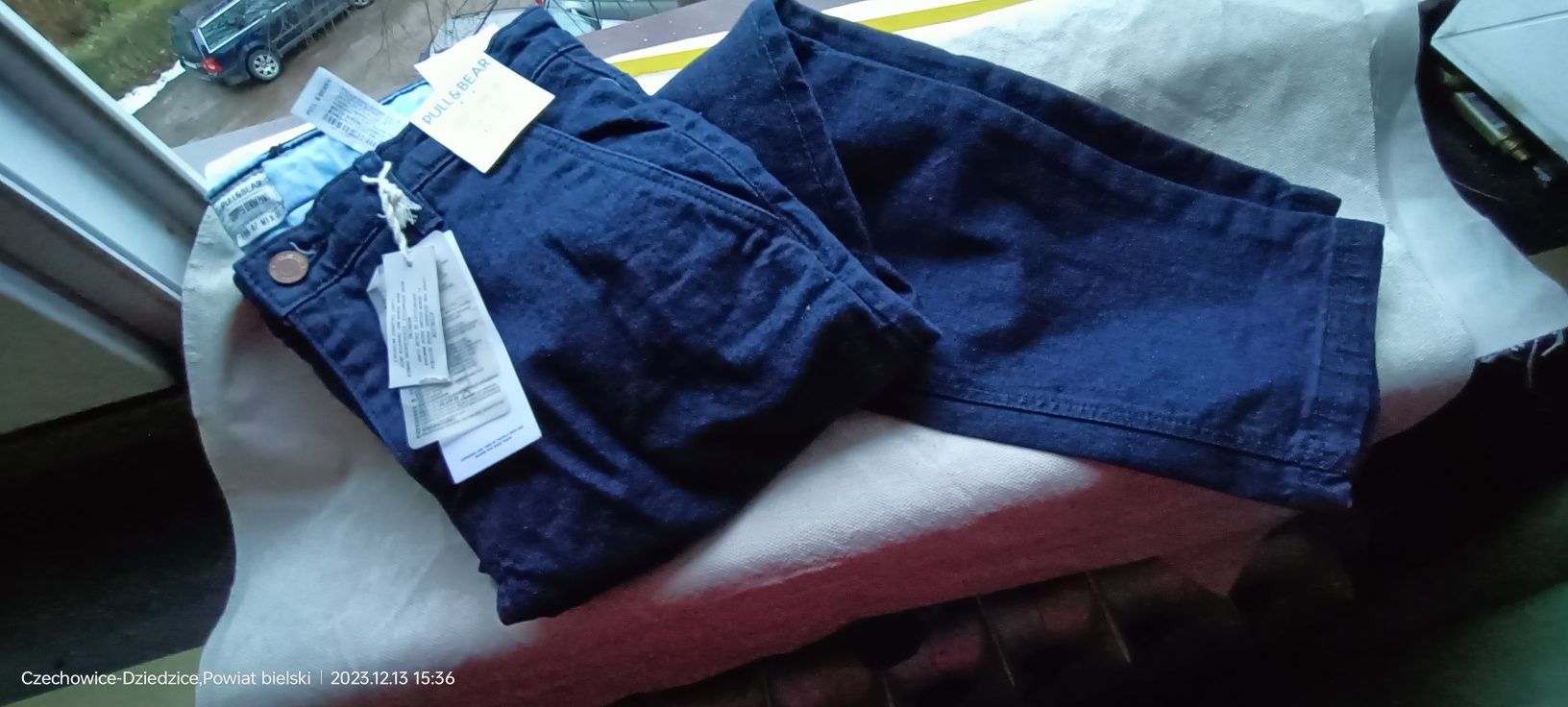 Sprzedam spodnie damskie jeansy Pull & Bear nowe z metką 42 r