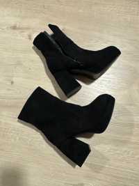 Buty czarne botki 37