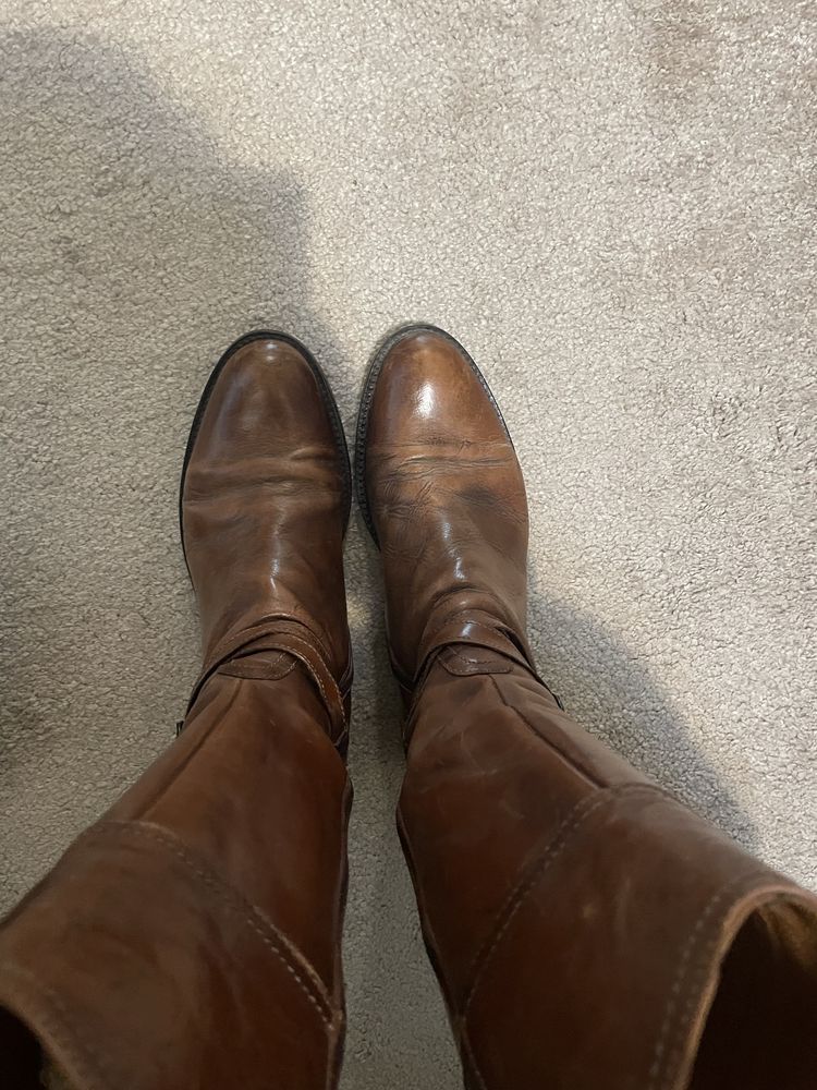 Botas Rasas Castanhas