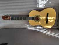 Gitara klasyczna.