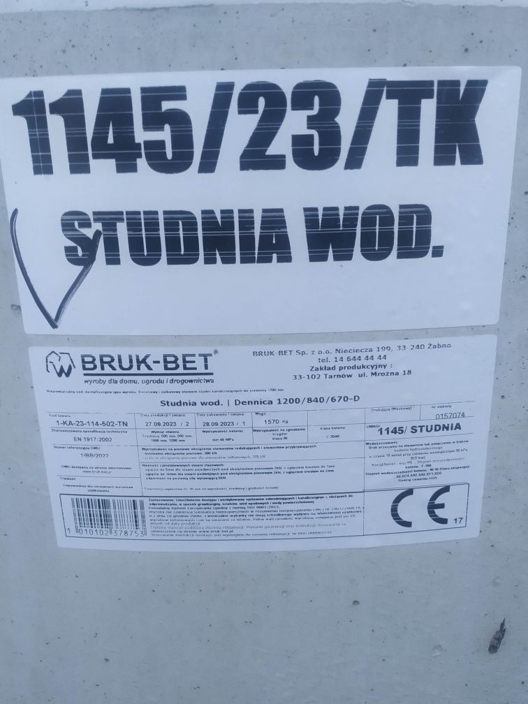 Studnia wodomierzowa 1200, studnia wodomierzowa betonowa 1200, właz że