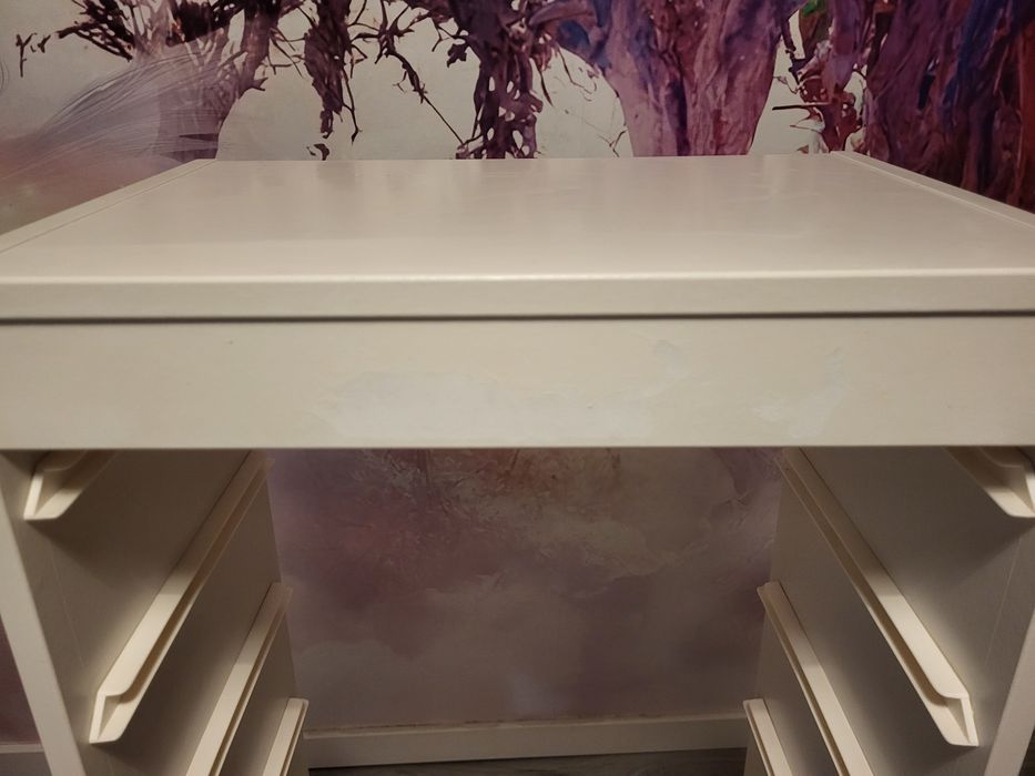 Regal z pojemnikami Ikea