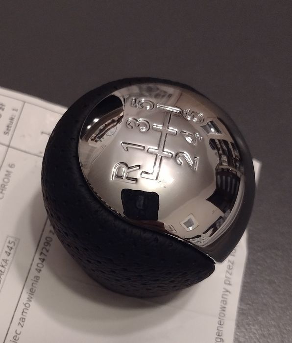 Gałka zmiany biegów Hyundai i30 CZARNA + CHROM 6 biegów YCGK066A