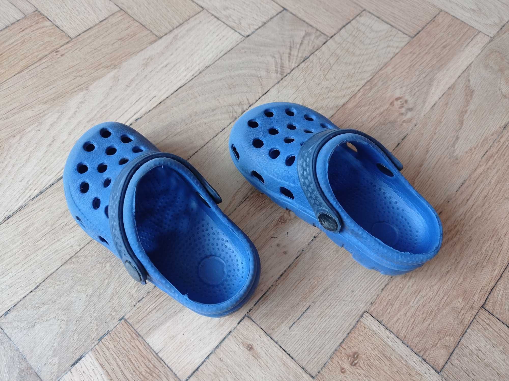 Klapki dziecięce a'la crocs - r. 23/25