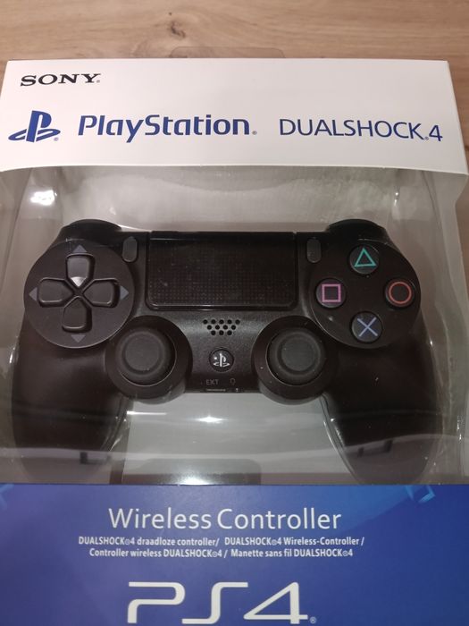 NOWY! Kontroler Sony CUH-ZCT2E Pad PS4 dualschock4 v2 - Black czarny