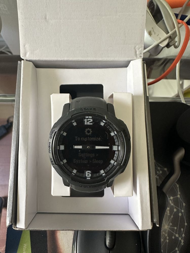 Garmin Instint Crossover Solar