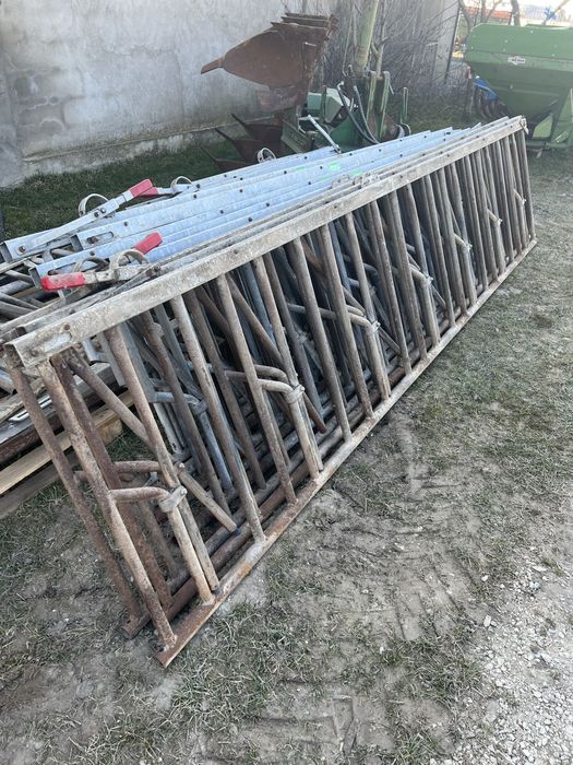 Wygrodzenia dla bydla drabina paszowa  samozatrzaskowa  Spinder