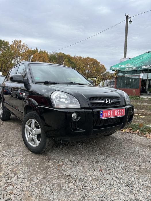 Хундай Туксон 2.0 бензин, механіка,пригнаний з Німеччини,тел.09771963,