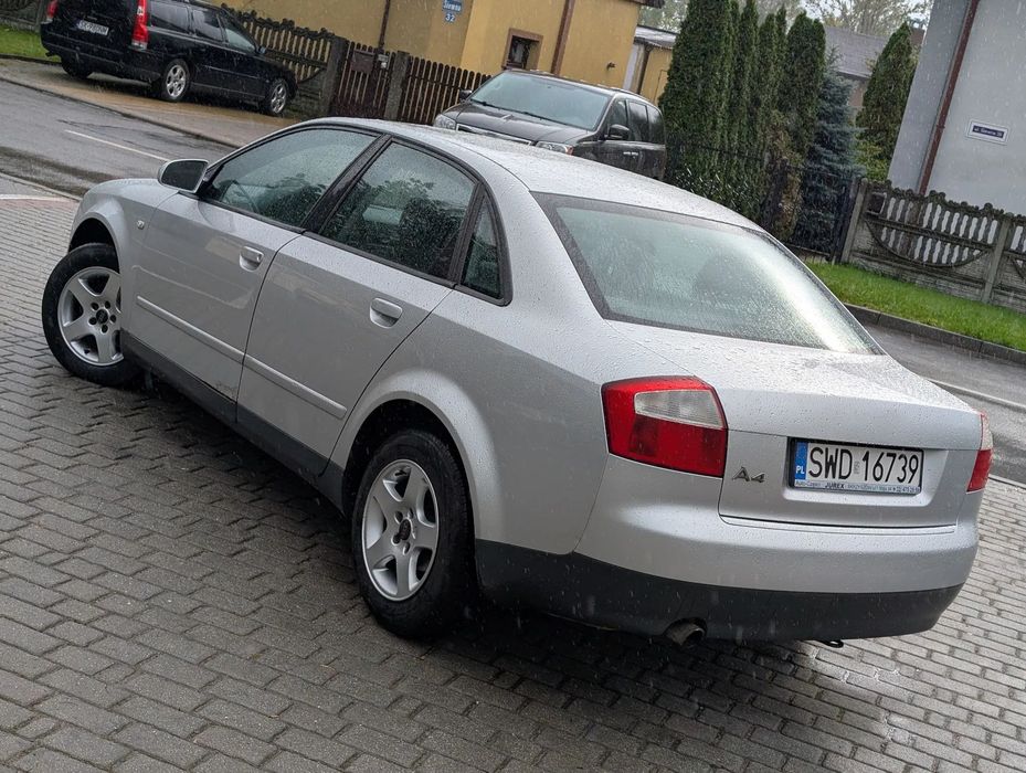 Audi A4 1,6i 102KM * Sedan * Klima * Okazja!!