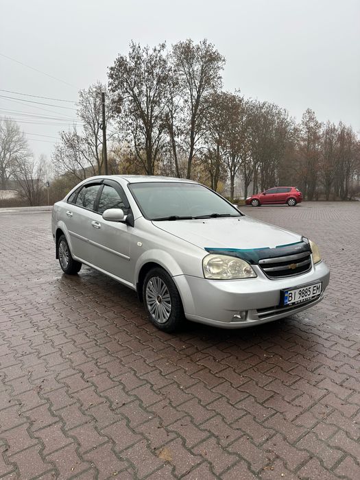 Продам шивроле лачеті 1.8