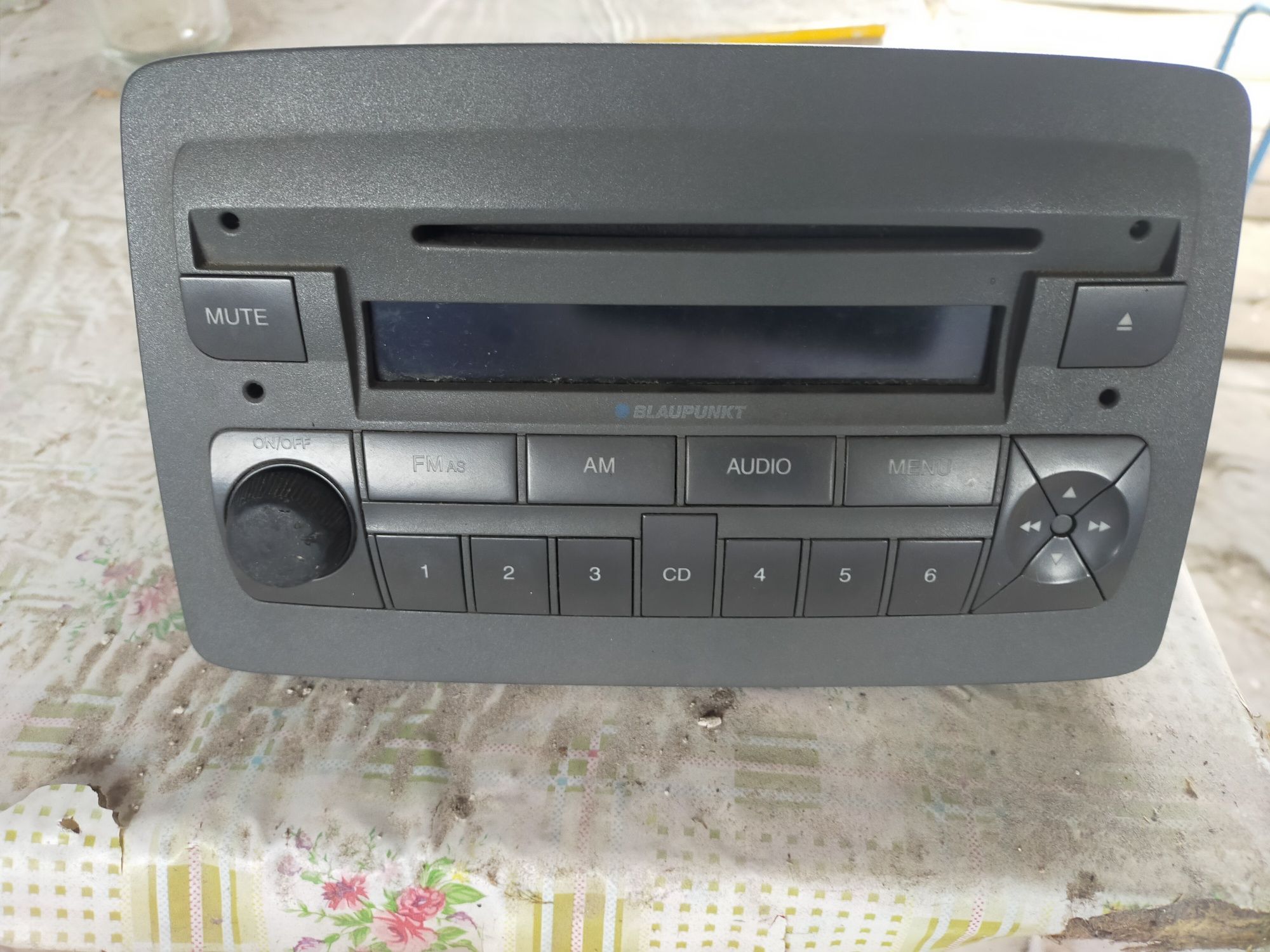 Radio Fiat panda 06r.