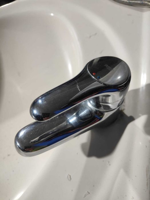 Armário de casa de banho(lavatório com torneira incluido)