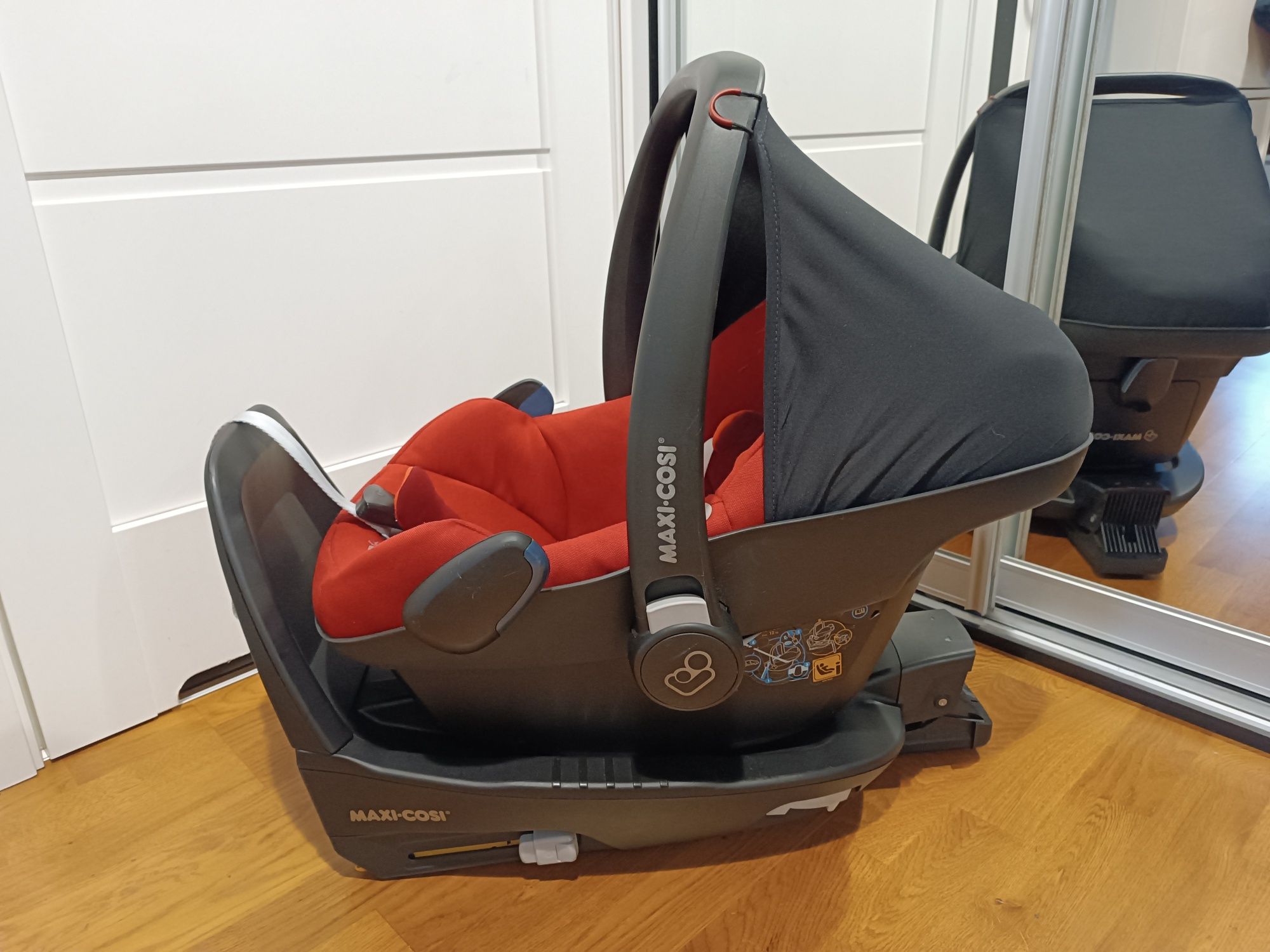 Fotelik 0-13 Maxi-Cosi Pebble Plus baza ISOFIX familyfix2