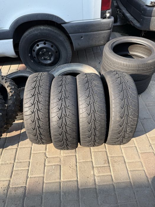 Колеса/резина/гума 205/60R16 Rosava
