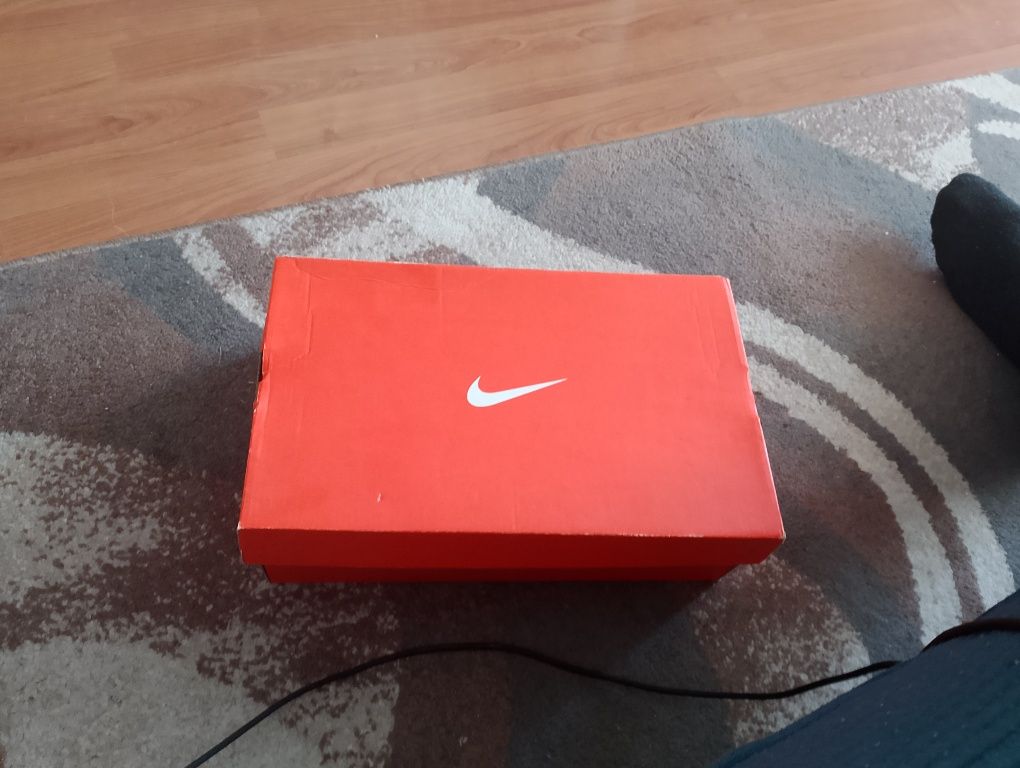 Buty Nike Halówki