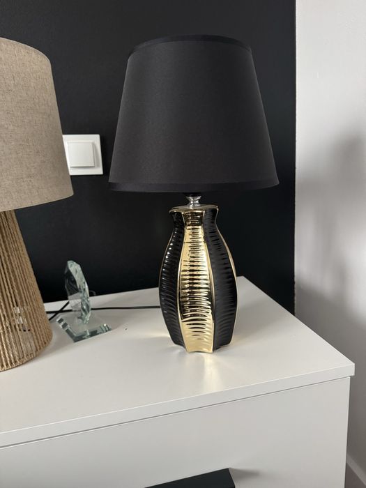 Lampa stołowa czarno-złota Agata
