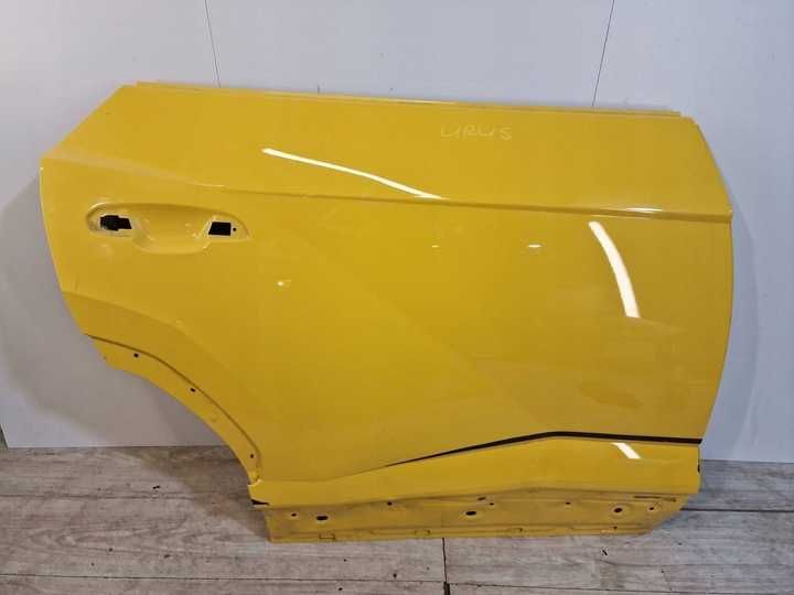 Двері задні праві Lamborghini URUS Розборка Запчастини до URUS