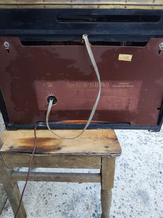 Radio GRUNDIG Antigo 955
