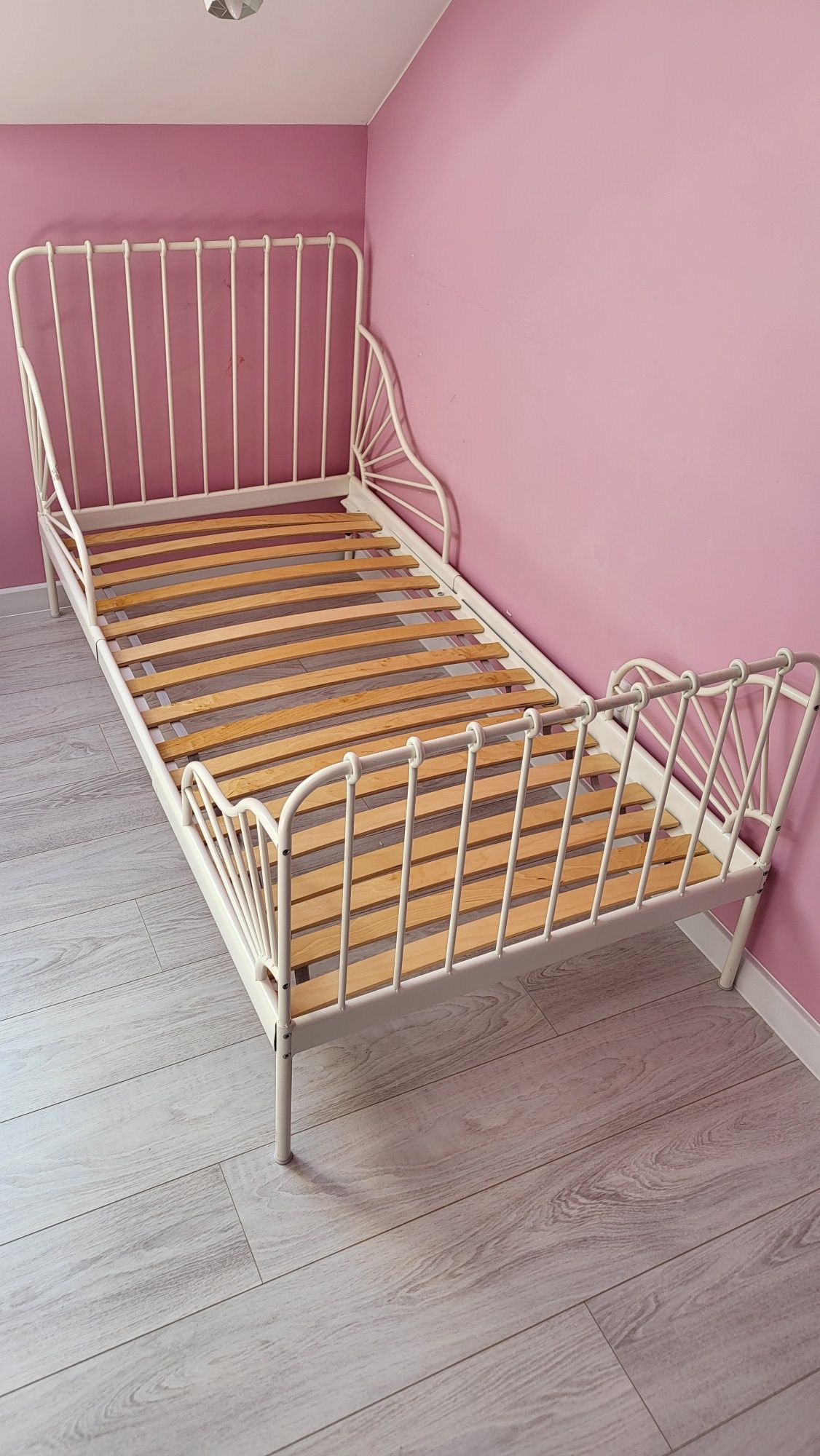 Sprzedam regulowaną ramę łóżka Ikea